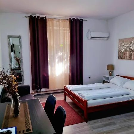 Luigi Guest house *